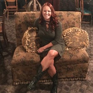 Meet your Posher, Christine